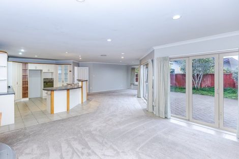 Photo of property in 32 Miers Glade, Rototuna North, Hamilton, 3210