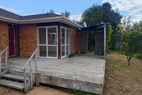 Photo of property in 8 Quartley Place, Huntington Park, Auckland, 2013