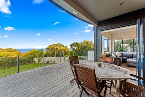 Photo of property in 68 Barrier View Road, Leigh, 0985