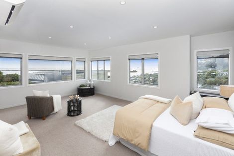 Photo of property in 2 Challenger Lane, Redcliffs, Christchurch, 8081