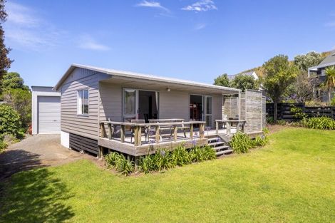 Photo of property in 7 Palm Parade, Riversdale Beach, Masterton, 5872