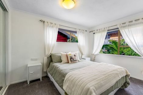 Photo of property in 1/1 Sharon Road, Waiake, Auckland, 0630