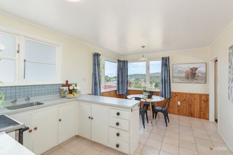 Photo of property in 12 Castle Crescent, Stokes Valley, Lower Hutt, 5019