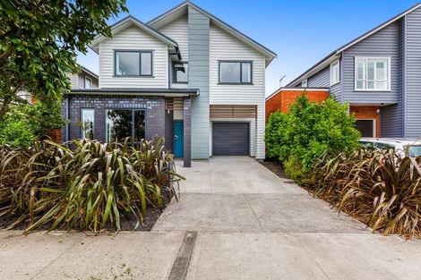 Photo of property in 42 Bomb Point Drive, Hobsonville, Auckland, 0616