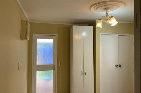 Photo of property in 6 Isola Place, Manukau, Auckland, 2025