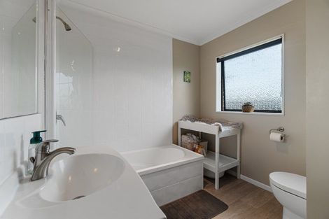 Photo of property in 25 Ngaio Place, Pukete, Hamilton, 3200