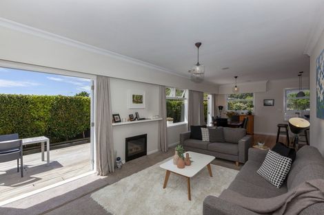 Photo of property in 14 Leybourne Avenue, Waikanae, 5036