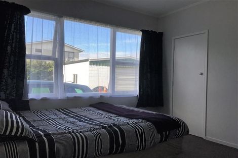 Photo of property in 24 Clayton Road, Manurewa, Auckland, 2102