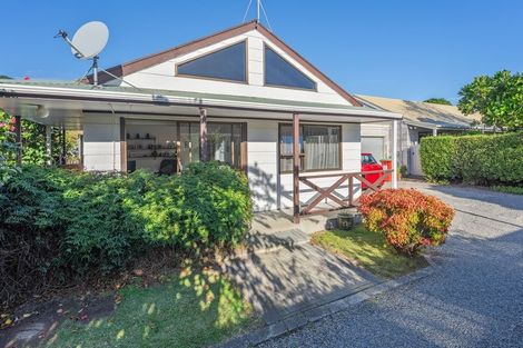 Photo of property in 32a Belvedere Avenue, Waikanae, 5036