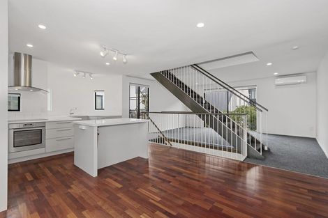 Photo of property in 28d Cranmer Square, Christchurch Central, Christchurch, 8013