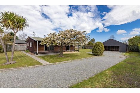 Photo of property in 6 Rimu Place, Oxford, 7430