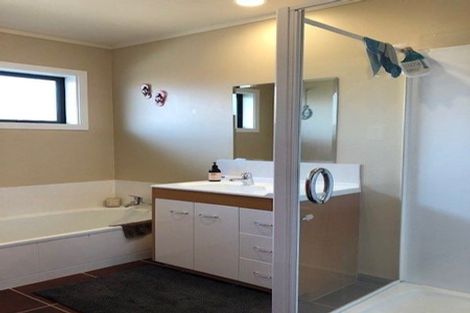 Photo of property in 206 Cook Street, Howick, Auckland, 2014