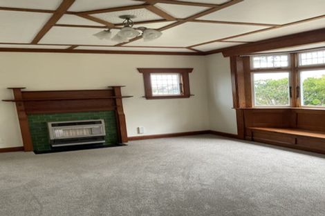 Photo of property in 69 Paynters Avenue, Strandon, New Plymouth, 4312