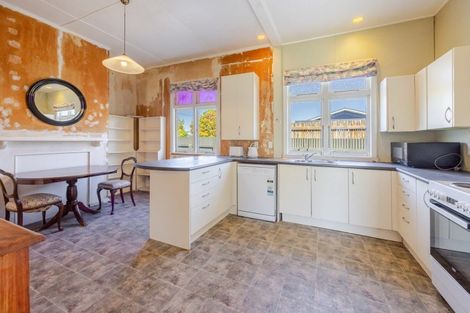 Photo of property in 1 Union Street, Waipawa, 4210