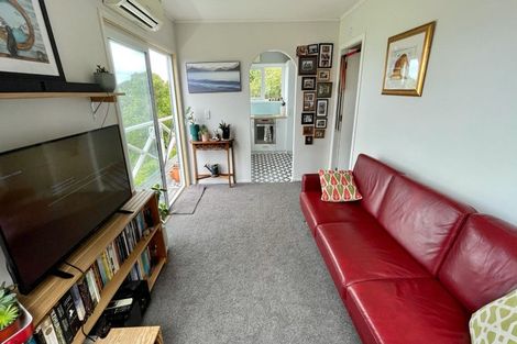 Photo of property in 10 Stormont Place, Kingston, Wellington, 6021