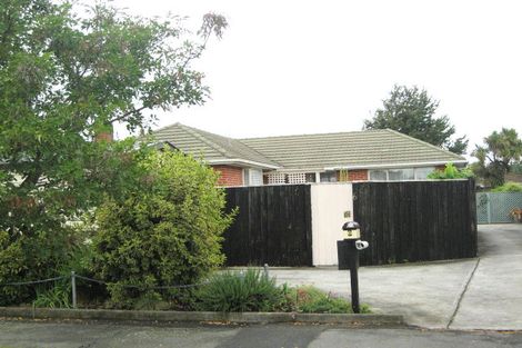 Photo of property in 6a Bideford Place, Dallington, Christchurch, 8061