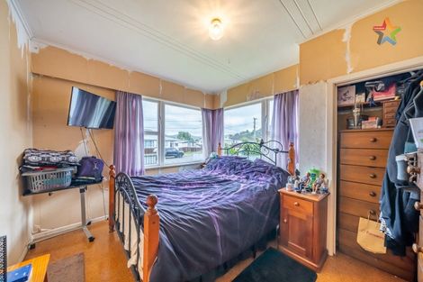 Photo of property in 22 Ruthven Road, Wainuiomata, Lower Hutt, 5014