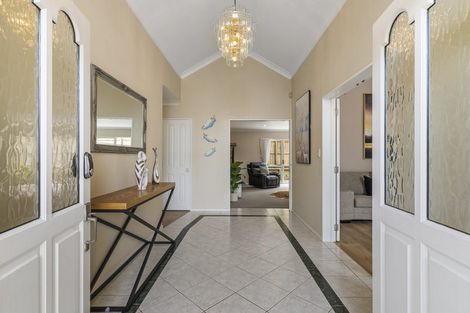 Photo of property in 11 Nathan Close, Somerville, Auckland, 2014