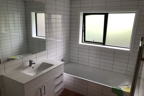 Photo of property in 29 Truby King Street, Merrilands, New Plymouth, 4312