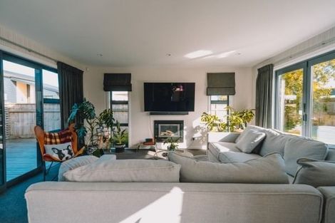 Photo of property in 3 Northbrook Court, Roslyn, Palmerston North, 4414