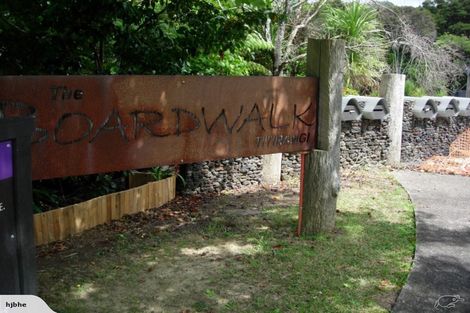 Photo of property in 51 Rimutaka Place, Titirangi, Auckland, 0604