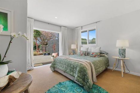 Photo of property in 208 Wairakei Road, Bryndwr, Christchurch, 8053