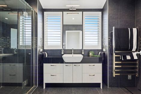 Photo of property in 17 Meteor Road, Hobsonville, Auckland, 0616