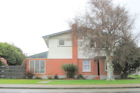 Photo of property in 1 Brydone Street, Edendale, 9825