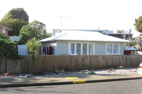 Photo of property in 11 Allen Road, Raumati Beach, Paraparaumu, 5032