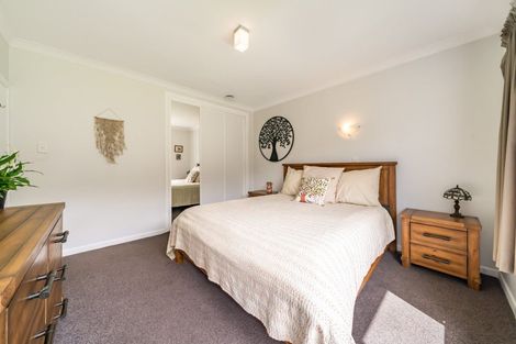 Photo of property in 342 Main Road, Tawa, Wellington, 5028