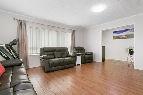 Photo of property in 295 Bucklands Beach Road, Bucklands Beach, Auckland, 2012