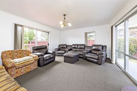 Photo of property in 2/35 Taitimu Drive, Weymouth, Auckland, 2103