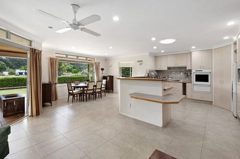 Photo of property in 105 Yorke Road, Haruru, 0204