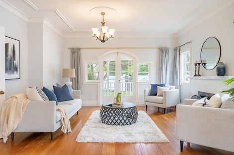 Photo of property in 15 Nile Street, Waterloo, Lower Hutt, 5011