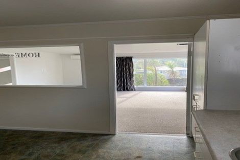 Photo of property in 4 Hallewell Crescent, Johnsonville, Wellington, 6037