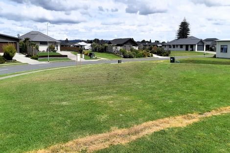 Photo of property in 16 Breton Drive, Waipu, 0510
