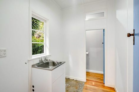 Photo of property in 22 Opoia Road, Hamilton East, Hamilton, 3216