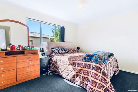 Photo of property in 15 Josie Lane, Manurewa, Auckland, 2102