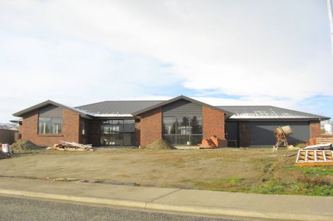 Photo of property in 19 Larch Crescent, Alexandra, 9320