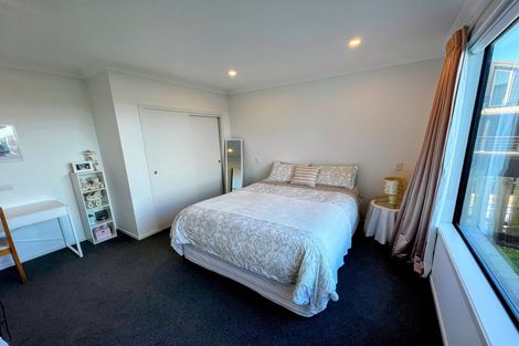 Photo of property in 8 The Track, Plimmerton, Porirua, 5026