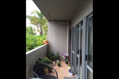 Photo of property in 2c/30 Westward Ho, Glen Eden, Auckland, 0602