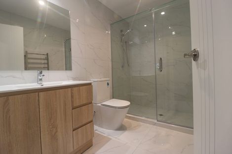 Photo of property in 2a Crystal Avenue, Te Atatu South, Auckland, 0602