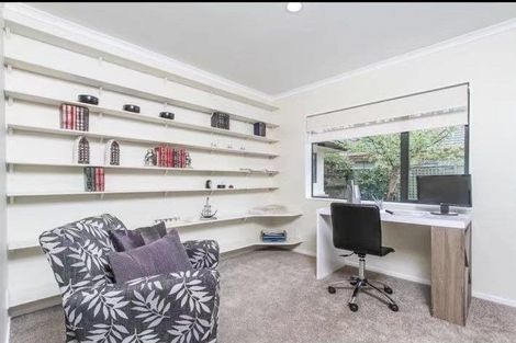 Photo of property in 16 Middlefield Drive, East Tamaki Heights, Auckland, 2016