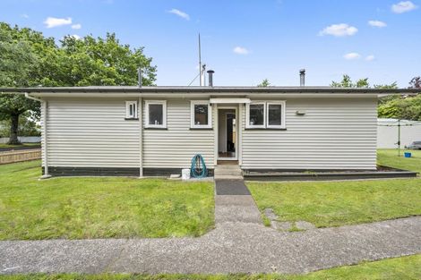 Photo of property in 98 Te Rangitautahanga Road, Turangi, 3334