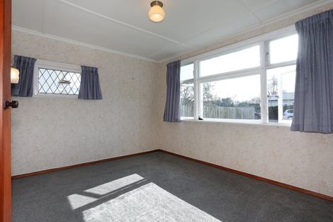 Photo of property in 18 Hammond Street, Marton, 4710