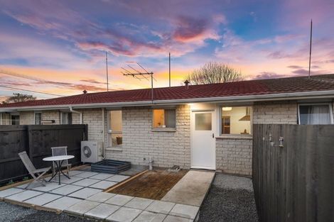 Photo of property in 2/33 Fairfield Avenue, Addington, Christchurch, 8024