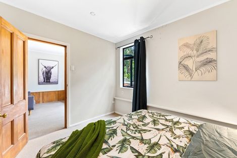 Photo of property in 25 Gentian Street, Timberlea, Upper Hutt, 5018