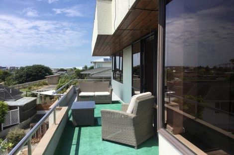 Photo of property in 12 Vale Street, Otumoetai, Tauranga, 3110