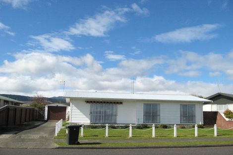 Photo of property in 6 Rimu Street, Levin, 5510