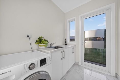 Photo of property in 27 Mill Grove, Clareville, Carterton, 5713